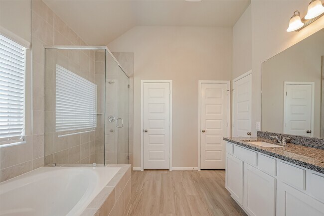 Building Photo - 1091 Lilly Ln