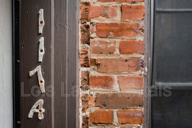 Building Photo - 117 Church St