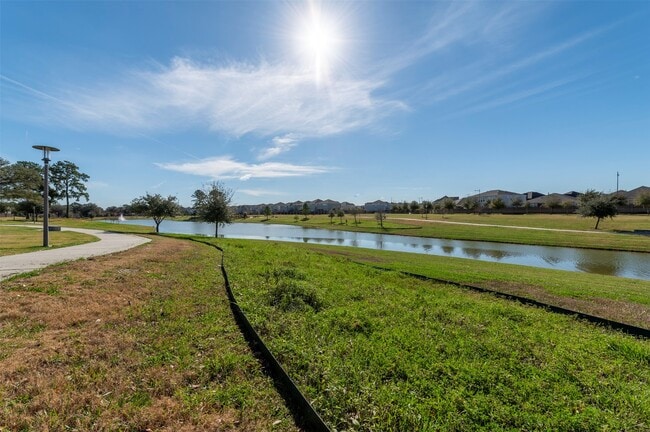 Building Photo - 10009 Cloud Mist Dr
