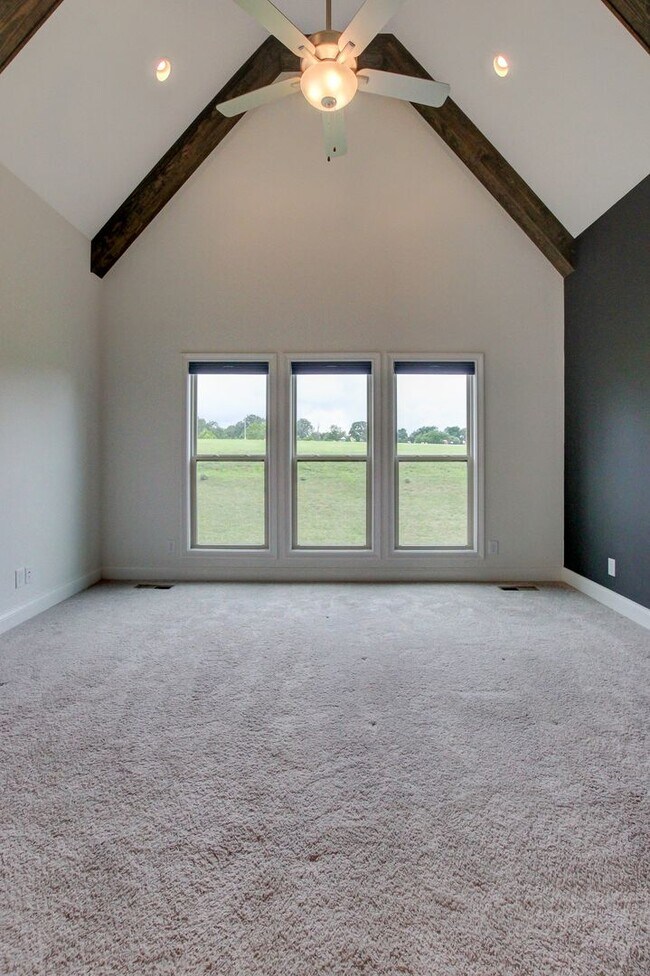 Building Photo - Custom Build in Sango.  Wow Factor