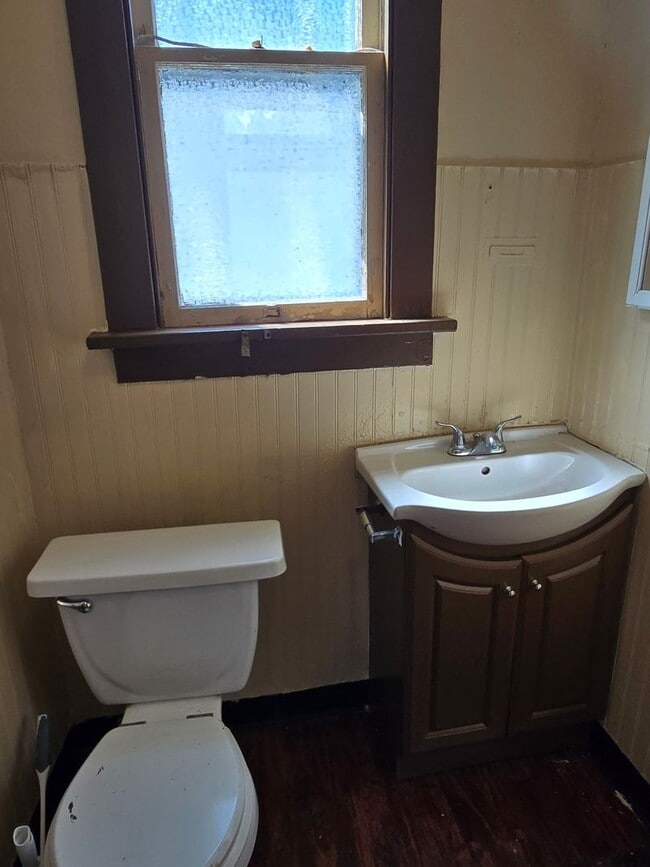 Building Photo - 3bed/1Bath