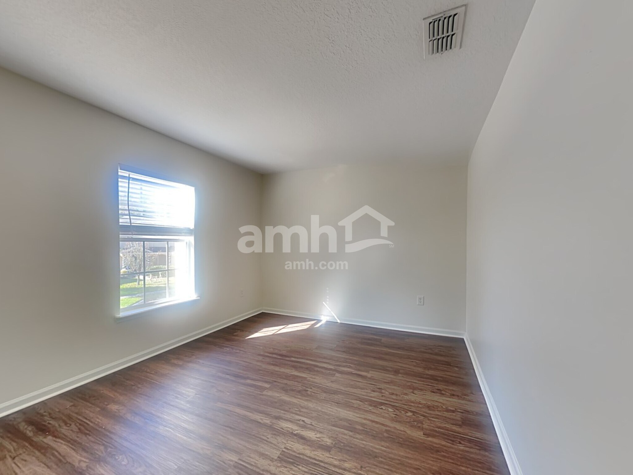 Building Photo - 75050 Ravenwood Dr