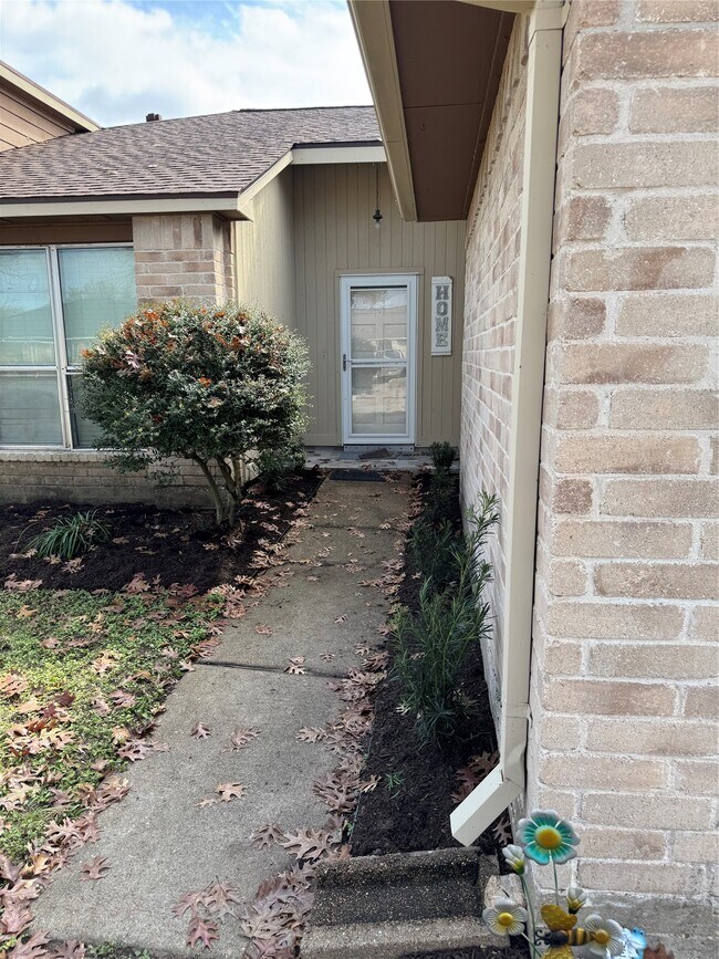 Building Photo - 13123 Chipman Glen Dr