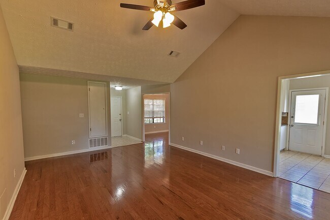 Building Photo - Home for Rent in Copperfield
