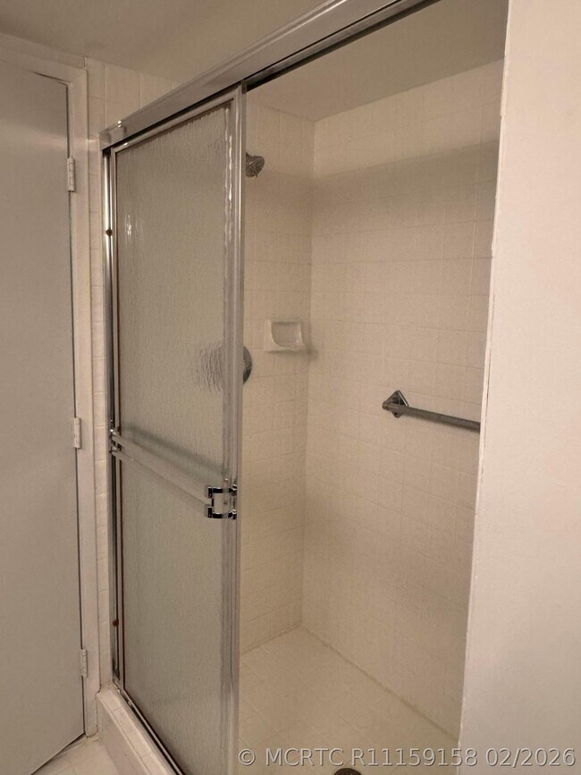 Building Photo - 14111 Royal Vista Dr