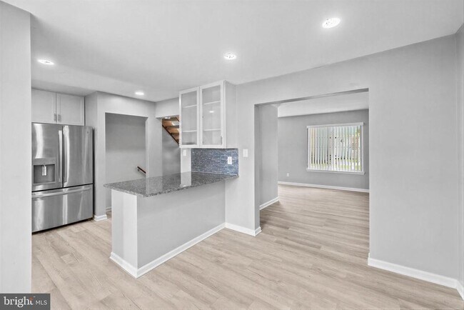 Building Photo - 743 St Michaels Dr