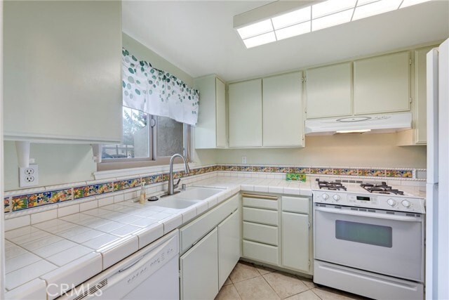 Building Photo - 245 Doverfield Dr