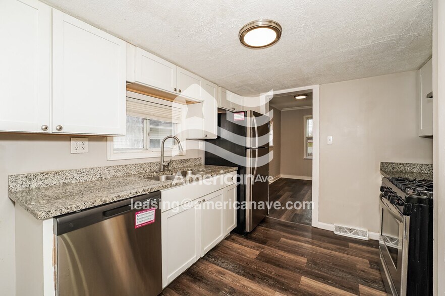 Building Photo - 1183 Pitkin Ave