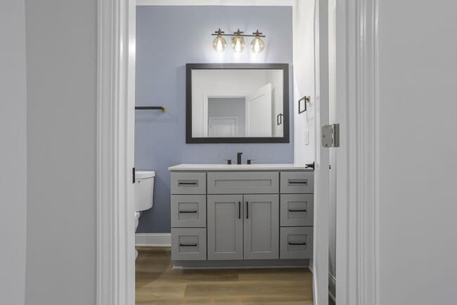 Building Photo - 961 Heyl Ave