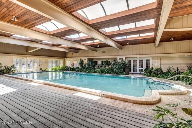 Building Photo - 3906 Mission Dr