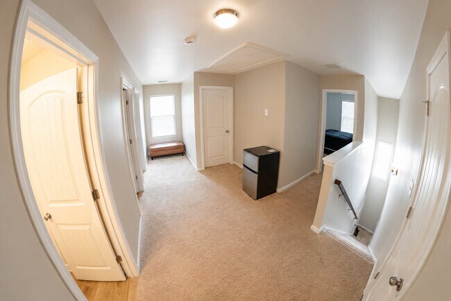 Building Photo - 4624 Rapahoe Trail