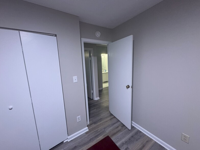 Building Photo - 3209 Joanne Dr