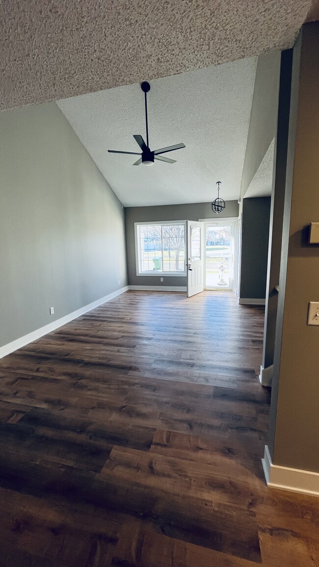 Building Photo - 17020 Eastwood Ave