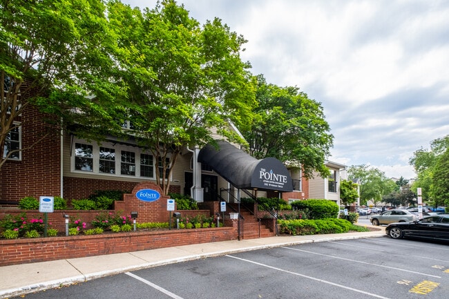 management office - 3309 Wyndham Cir