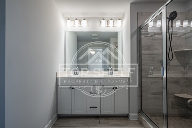 Building Photo - 312 Lincoln St