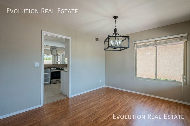 Building Photo - 2033 S Paseo Loma