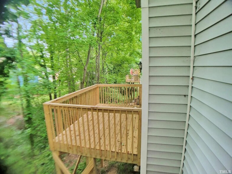 Deck - 115 Greengate Ct