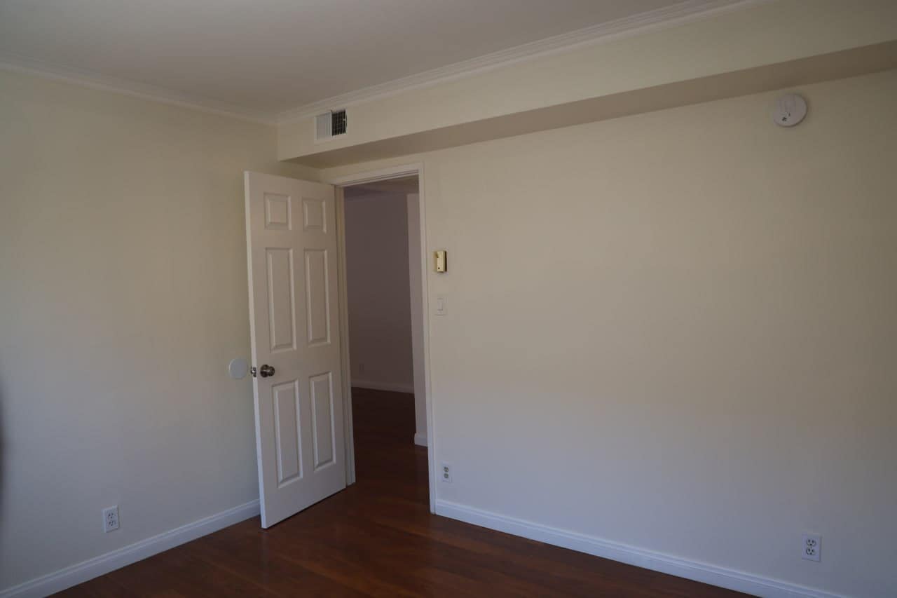 Building Photo - 5403 Newcastle Ave