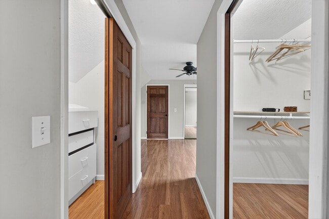 Building Photo - 420 Colusa Pl