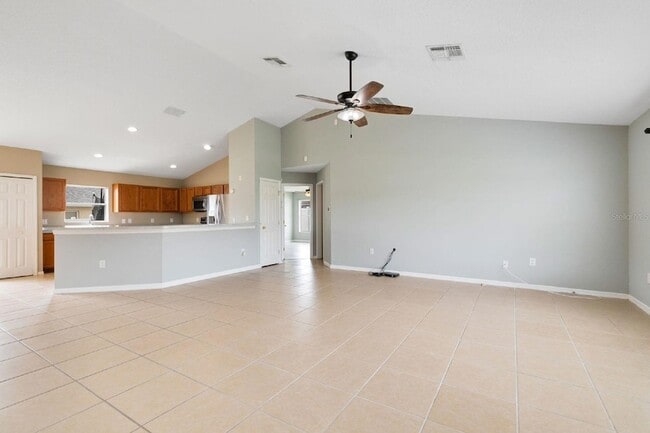 Building Photo - 12 Sawfish Ln