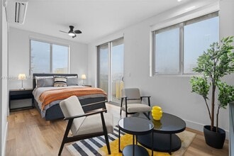 Building Photo - 650 SW 1st St