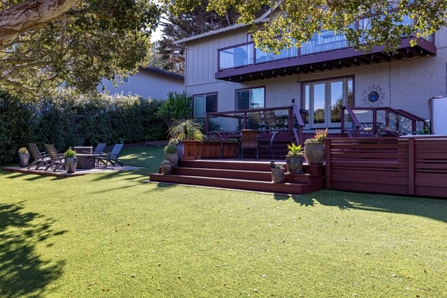 Building Photo - 3035 Ribera Rd