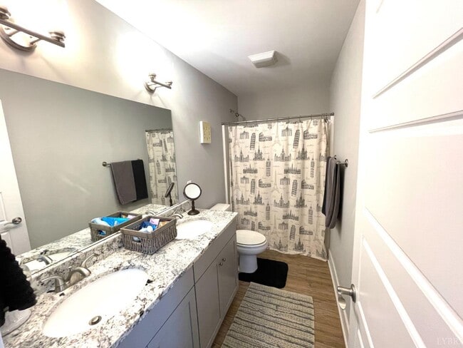 Building Photo - 3046 Fulton St