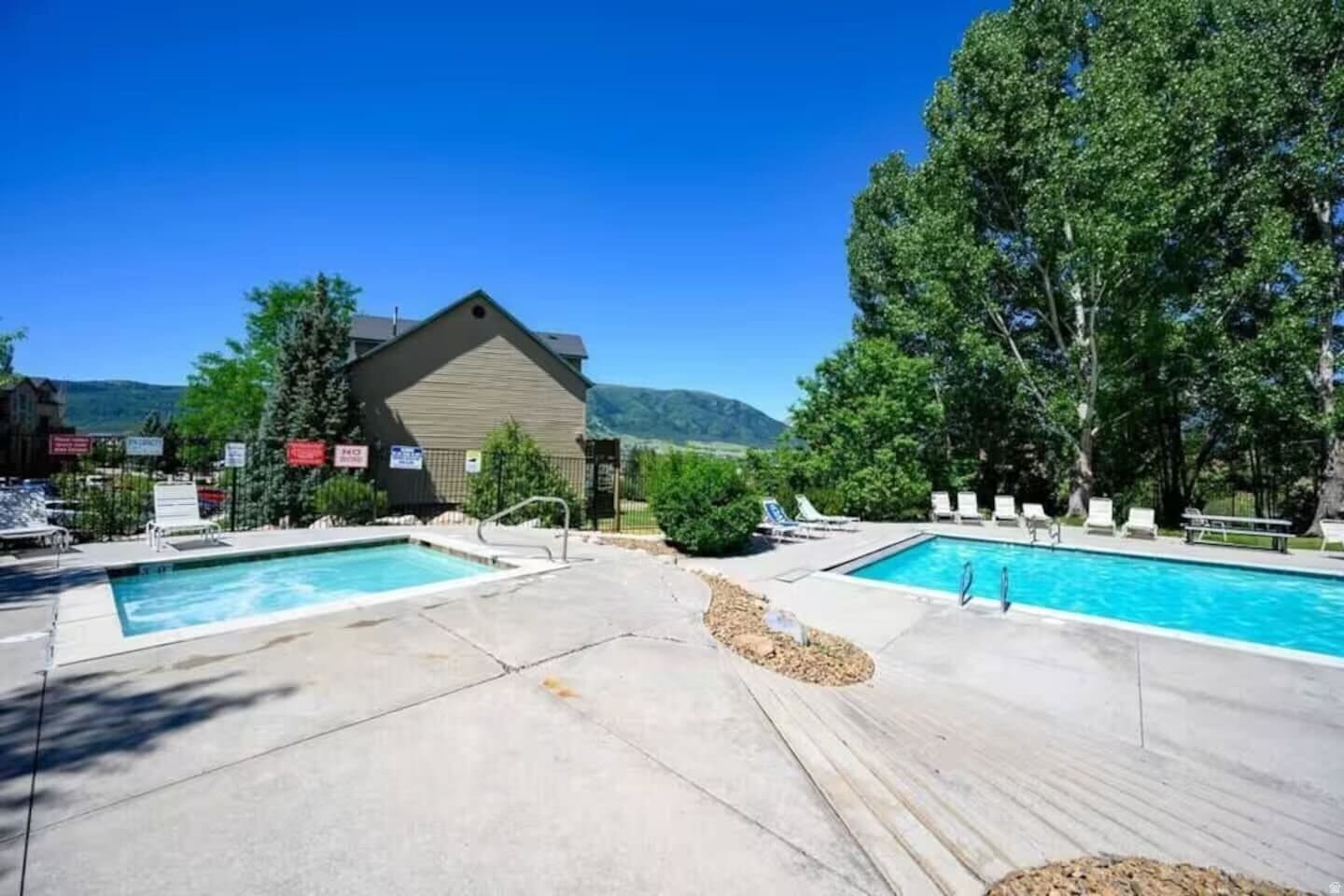 Building Photo - 3555 N Fox Run Dr