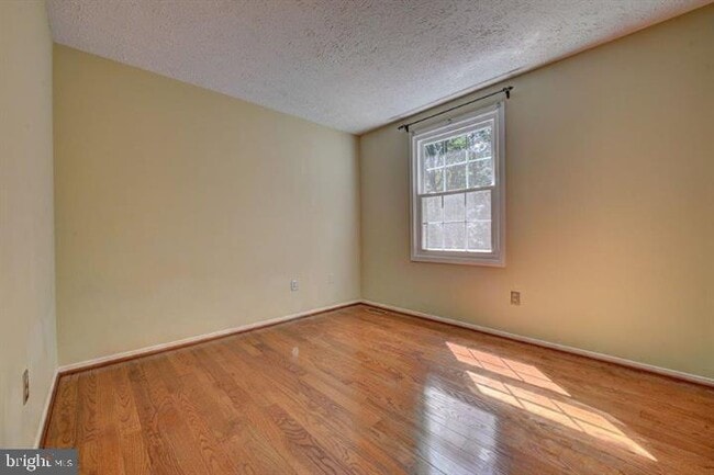 Building Photo - 12246 Westwood Hills Dr