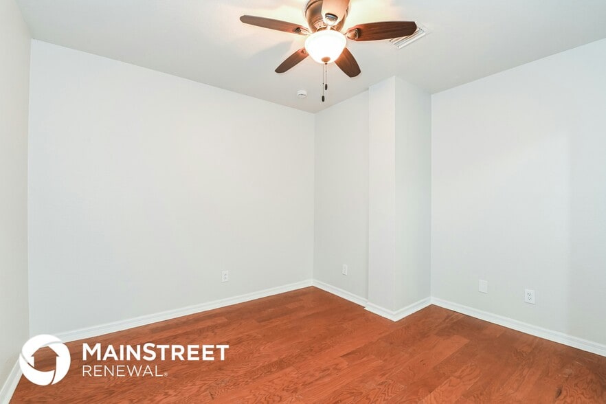 Building Photo - 9793 Roundstone Cir