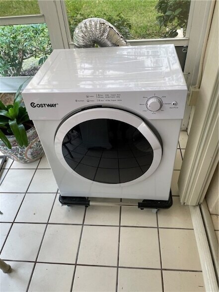 Building Photo - 96 Spring Lake Dr