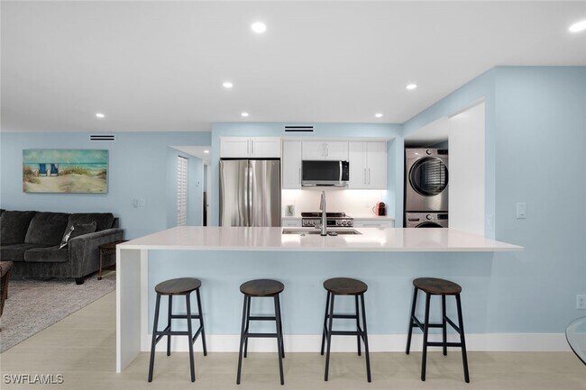 Building Photo - 1155 Sandpiper St