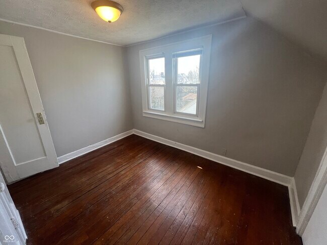 Building Photo - 4919 Orion Ave