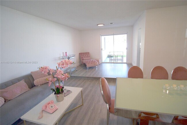 Building Photo - 4709 Washington St