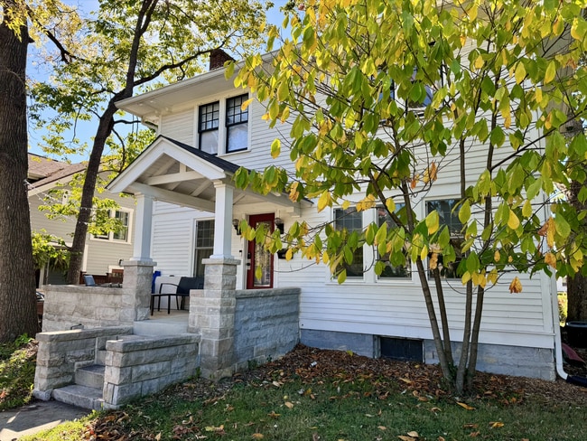 Primary Photo - 513 N Dunn St