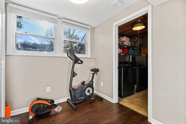Building Photo - 5341 Harbor Ct Dr