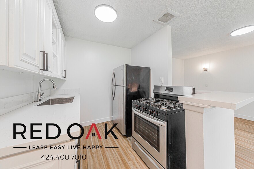 Building Photo - 12601 Kensington Ln