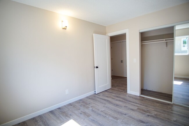 Building Photo - Spring Special: Spacious 2 Bedroom with St...
