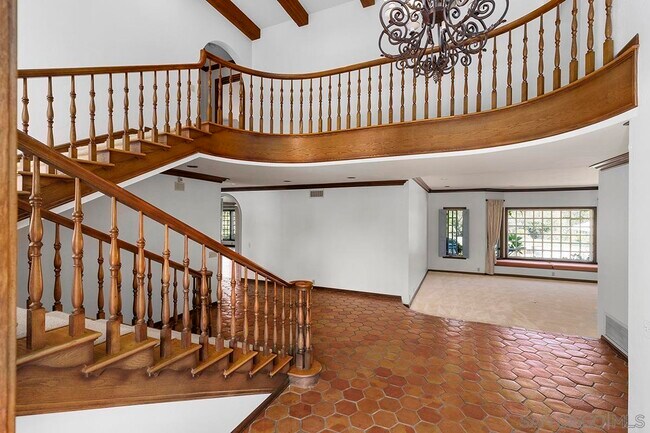 Building Photo - 6350 Calle Del Campanario