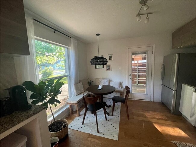 Building Photo - 3208 Thompson St