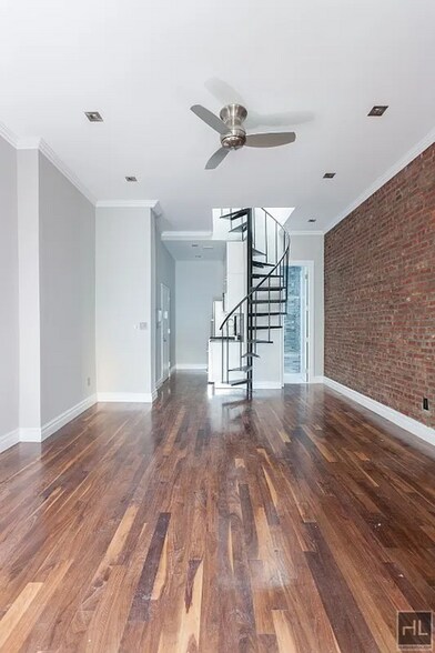 Building Photo - East 75th Street