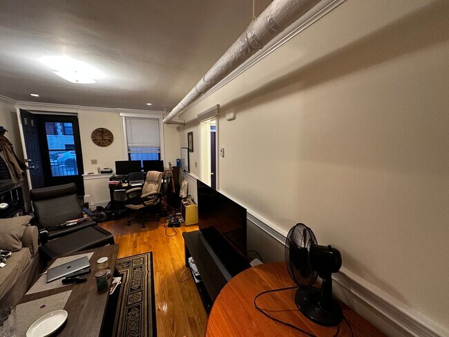 Building Photo - 29 Glenville Ave