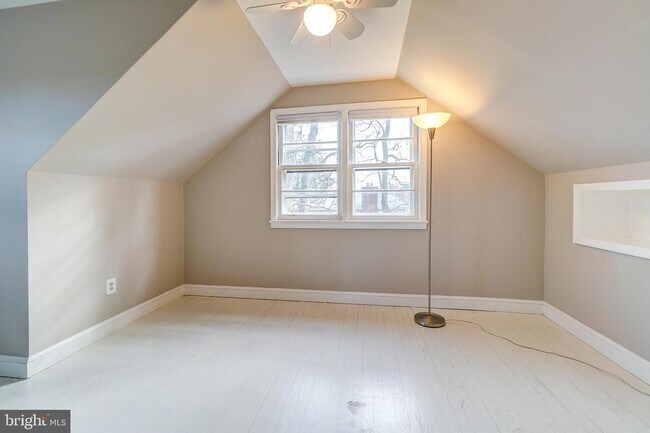 Building Photo - 2809 Pierpont St