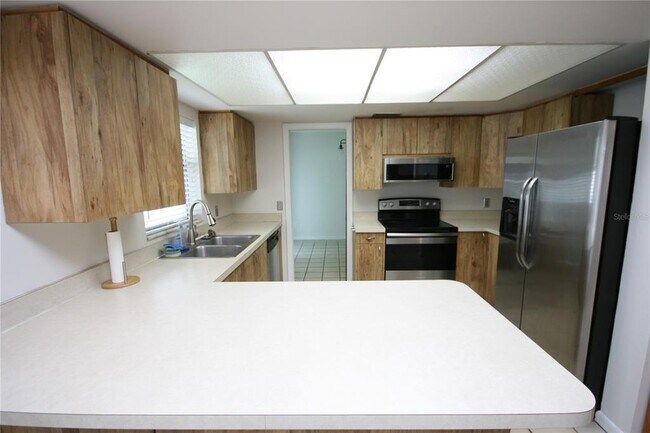 Building Photo - 17839 Sunrise Dr