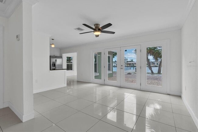 Building Photo - 314 Bahia Vista Dr