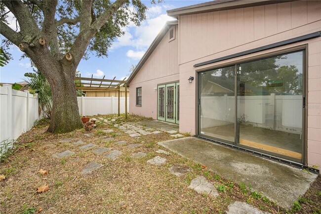 Building Photo - 12715 Trowbridge Ln