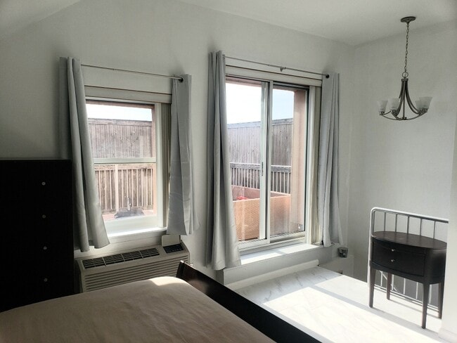 Building Photo - 2 Richmond Rd