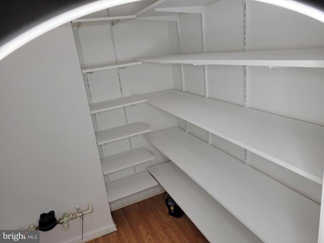 Building Photo - 2904 Saxony Dr