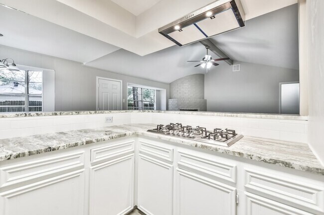 Building Photo - 9718 John Bank Dr