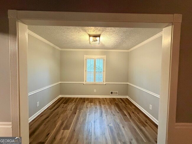 Building Photo - 315 Hardscrabble Rd